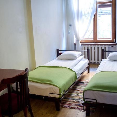 Red Nose Hostel With Self-Check In Riga Eksteriør bilde
