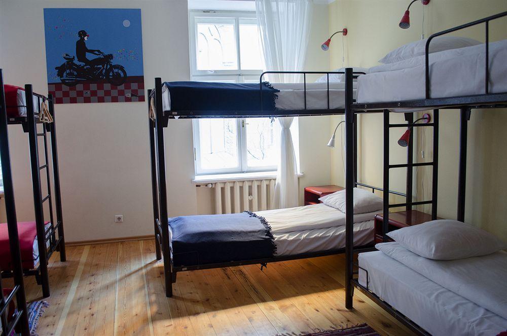 Red Nose Hostel With Self-Check In Riga Eksteriør bilde
