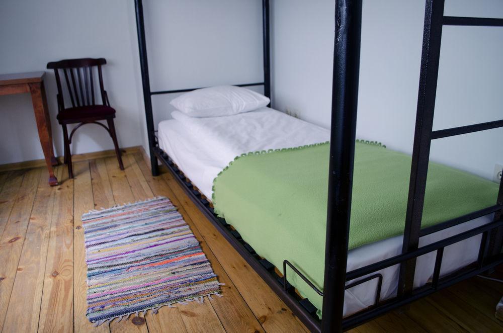 Red Nose Hostel With Self-Check In Riga Eksteriør bilde