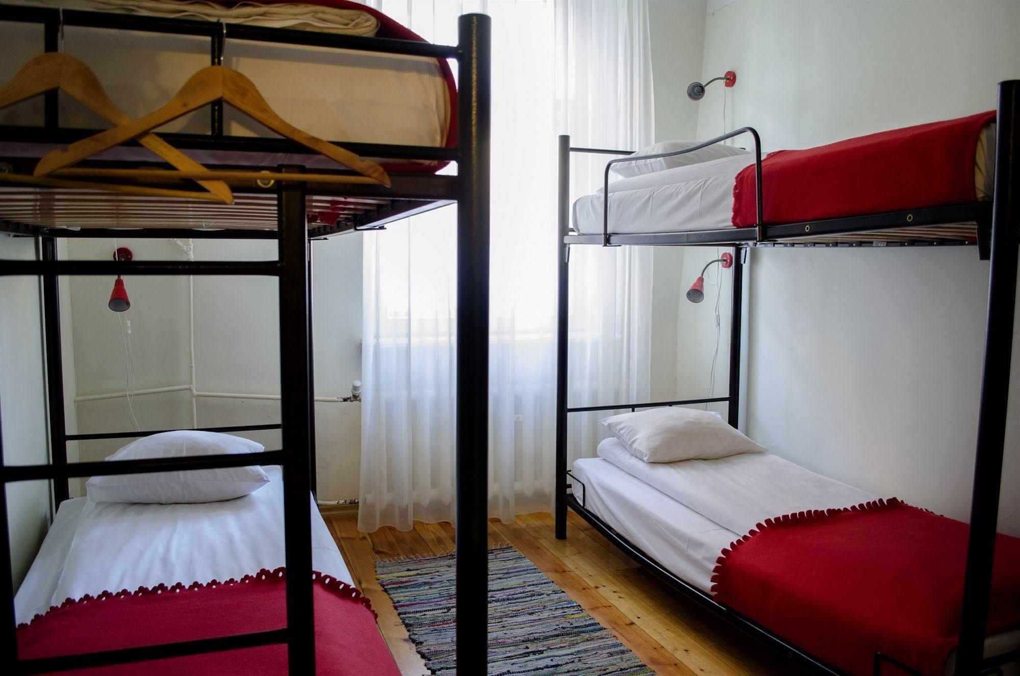 Red Nose Hostel With Self-Check In Riga Eksteriør bilde