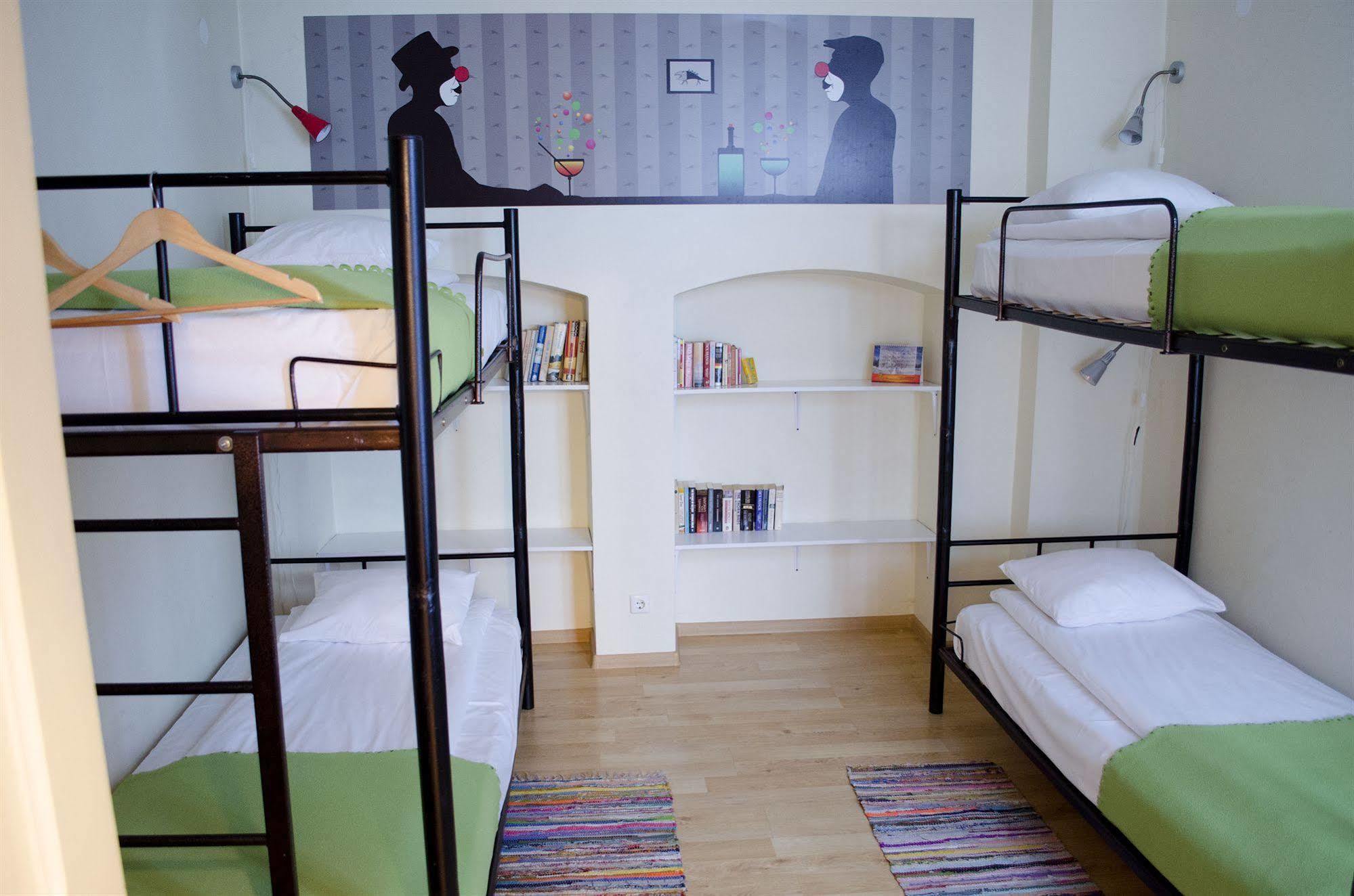 Red Nose Hostel With Self-Check In Riga Eksteriør bilde