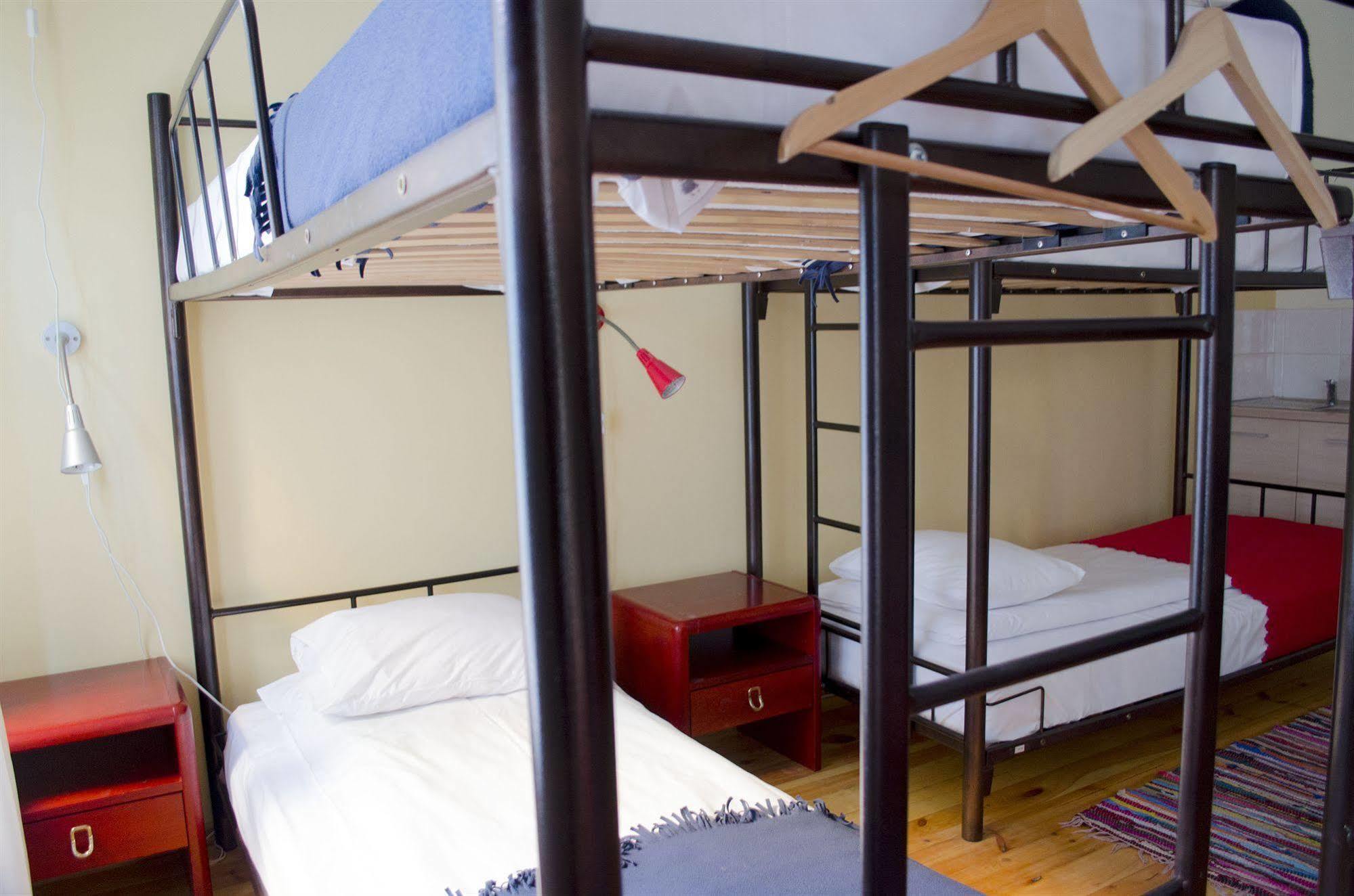 Red Nose Hostel With Self-Check In Riga Eksteriør bilde