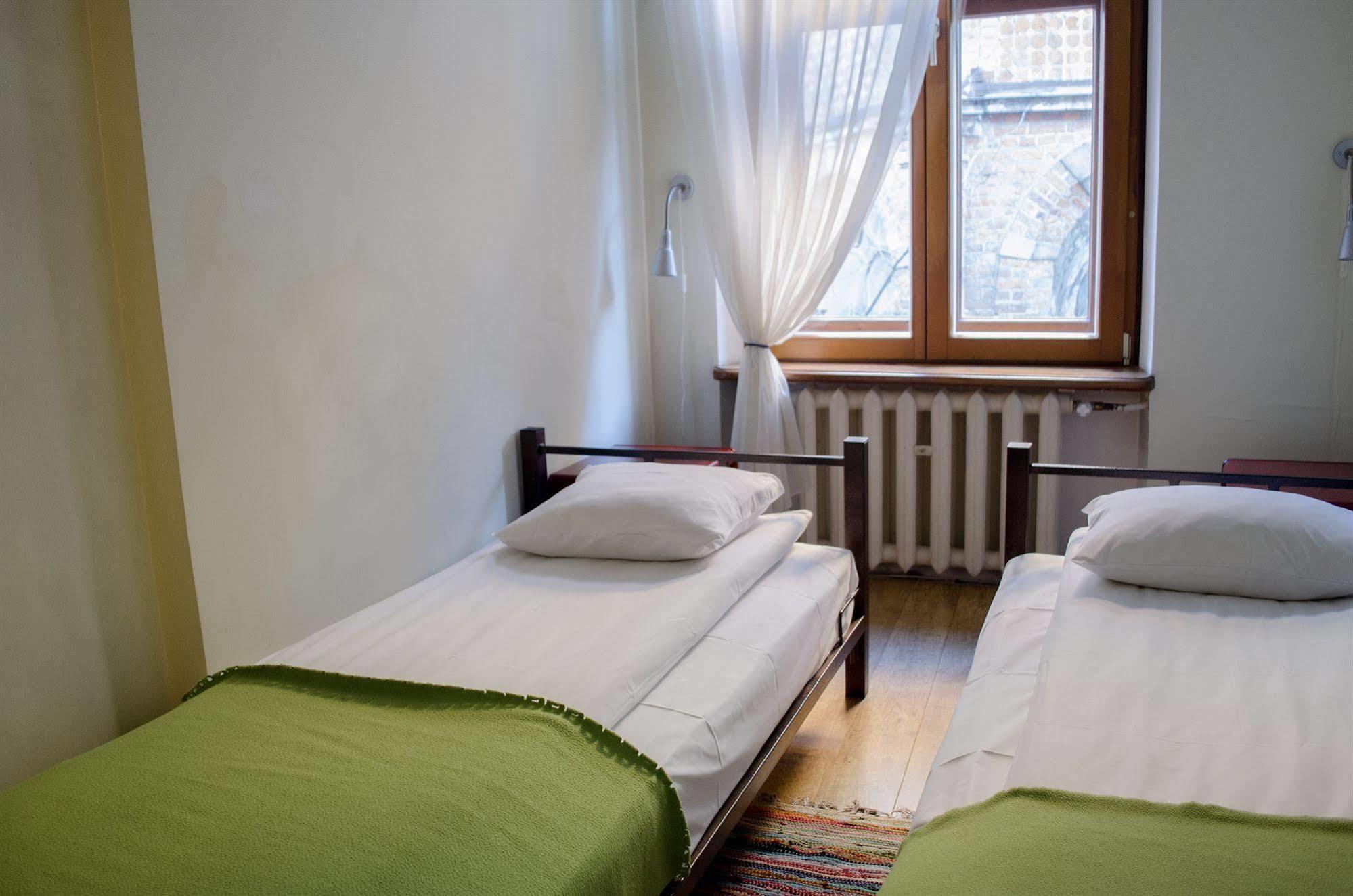 Red Nose Hostel With Self-Check In Riga Eksteriør bilde