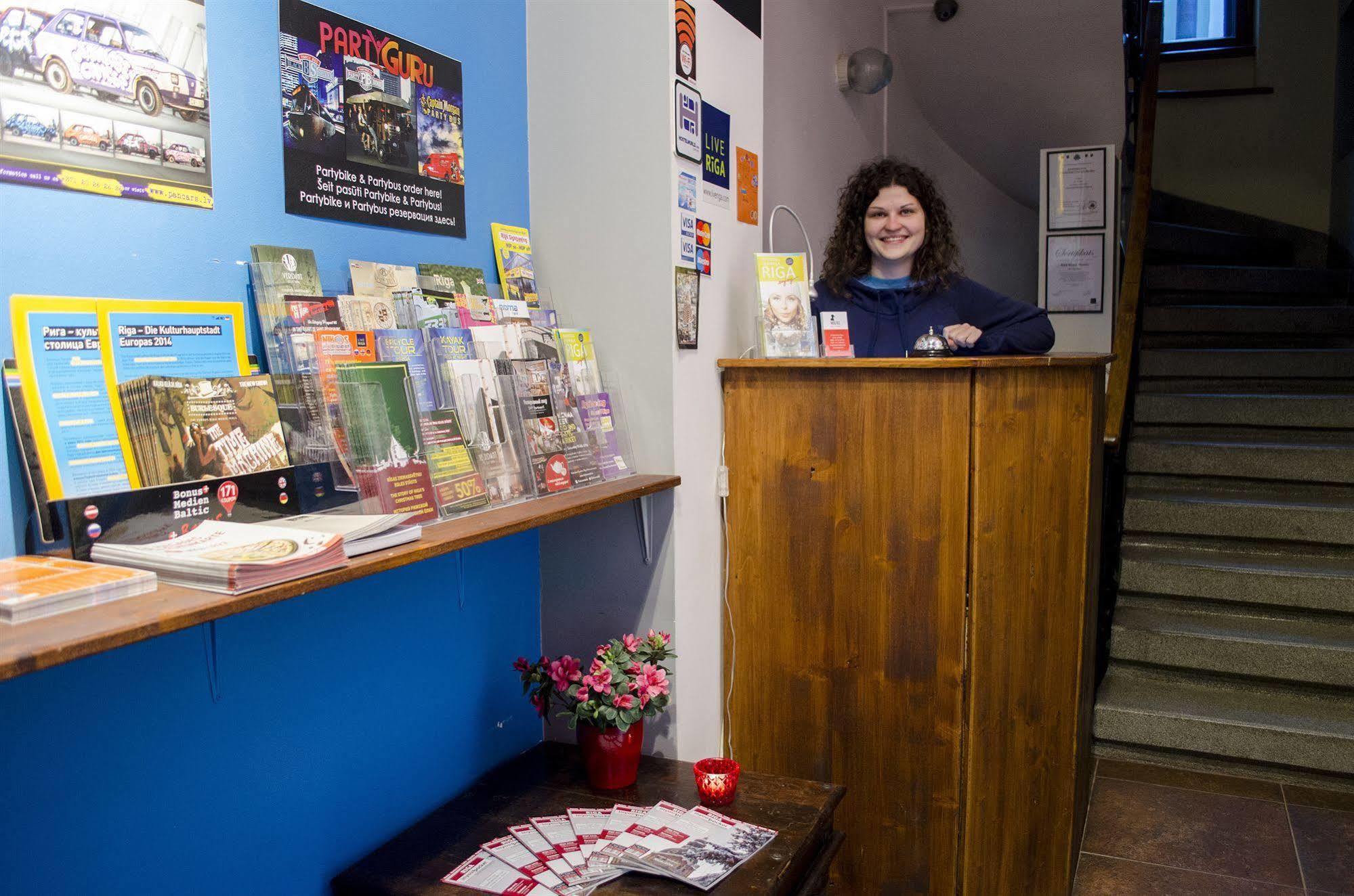 Red Nose Hostel With Self-Check In Riga Eksteriør bilde